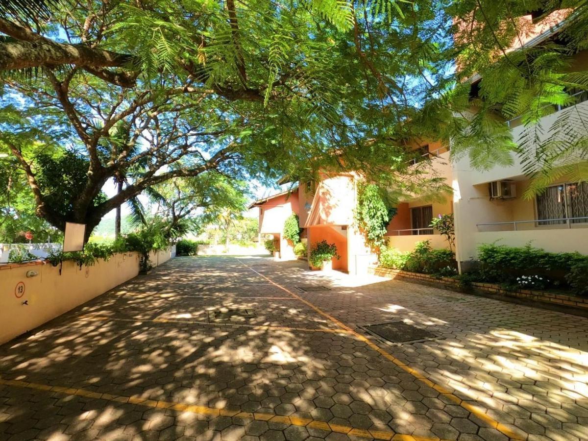 Flamboyant Apartamentos Бомбиньяс Экстерьер фото